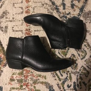 Sam Edelman Petty Booties Size 8